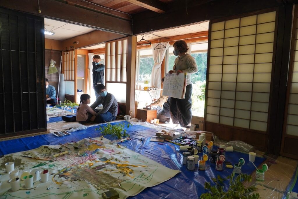 窓の外からは気持ちのいい風と小鳥のさえずりが聞こえる